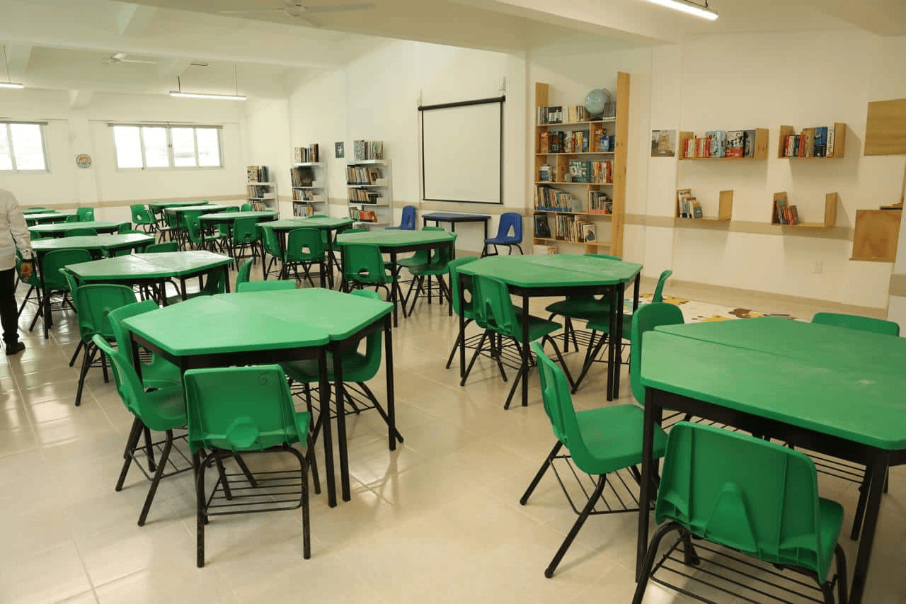 1 salon de clases vacio
