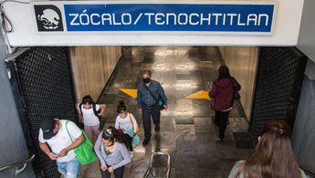 motivo metro zocalo servicio especial