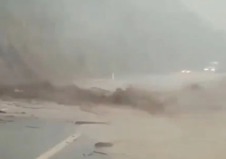 por deslaves cierran dos casetas en la autopista siglo xxi en michoacan ca9d2887 a12e 4732 9ae4 8d342fe87a86 medialjnimgndimage=fullsize